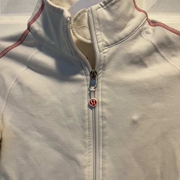 Girls Lululemon size 4 jacket - Picture 6 of 14